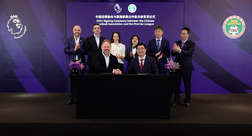 曾经的小白接班人！阿图尔将与巴萨重逢，如今身价仅剩500万欧.